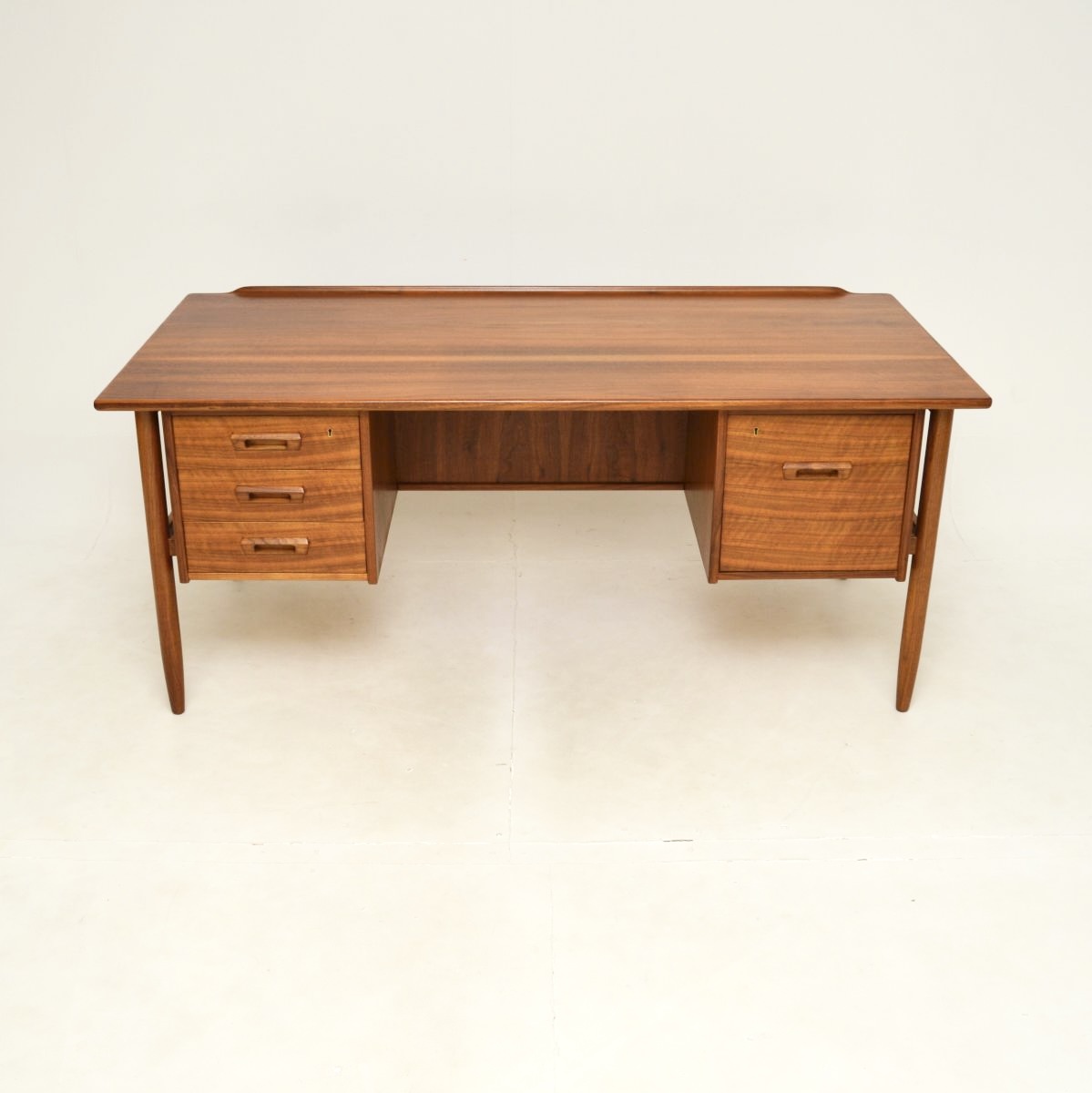 Vintage Swedish Walnut Desk by Goran Strand for Lelangs Mobelfabrik