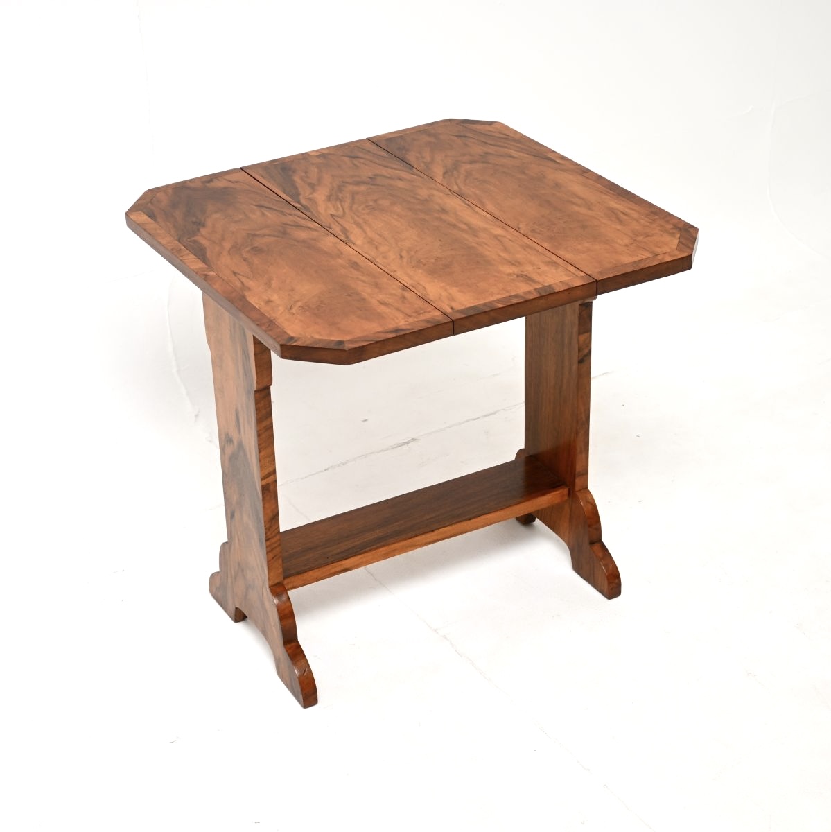 Art Deco Figured Walnut Occasional Drop Leaf Side Table